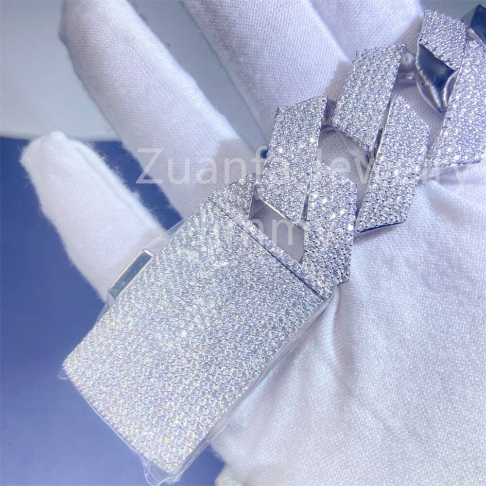 Luxury Box Clasp Hiphop Style  - Men'S Fashion For Big Guys 评论和价格